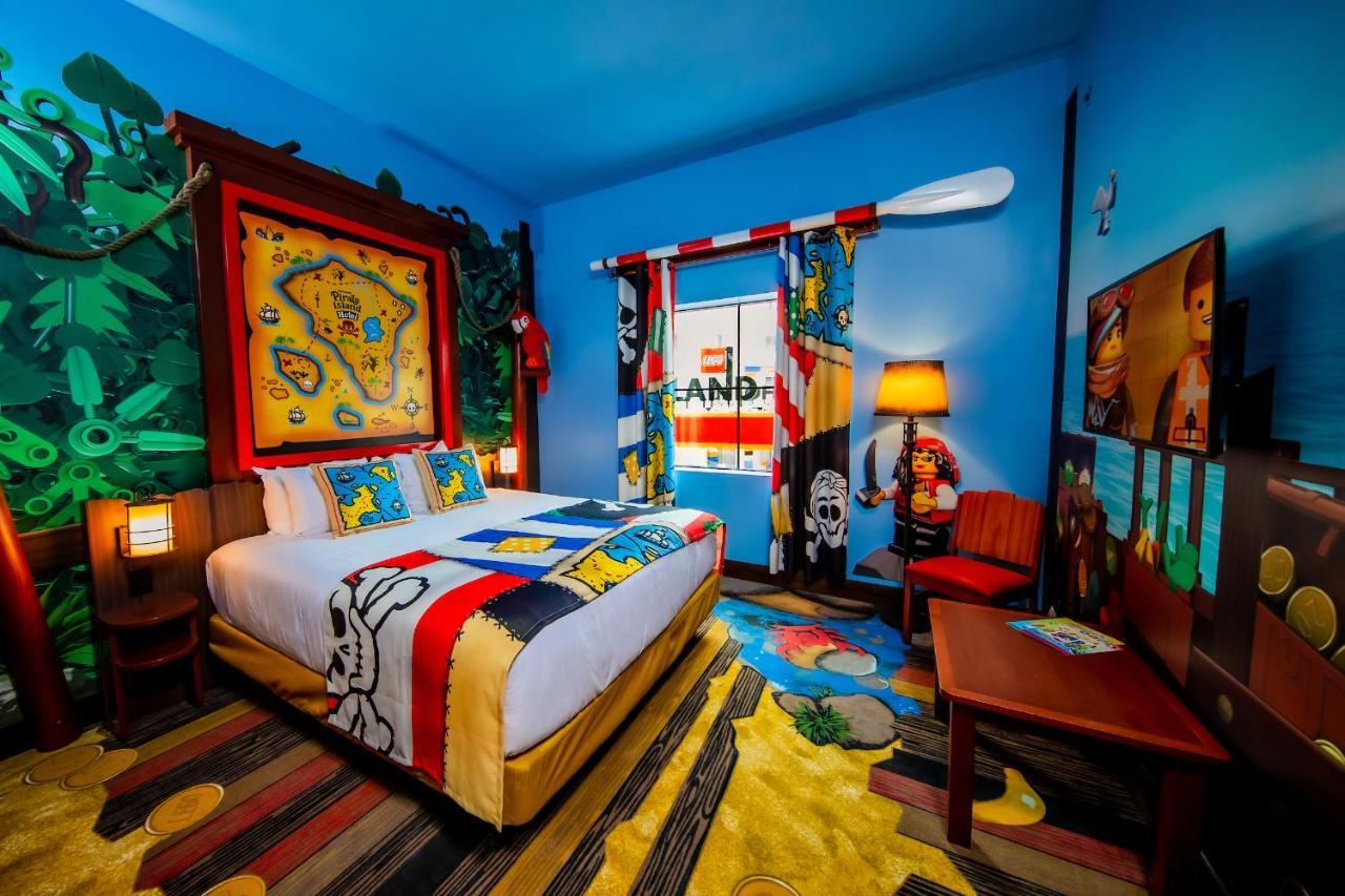 Quarto Família com Temática de Pirata - LEGOLAND® Pirate Island Hotel